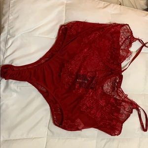 Hopelessly romantic teddy